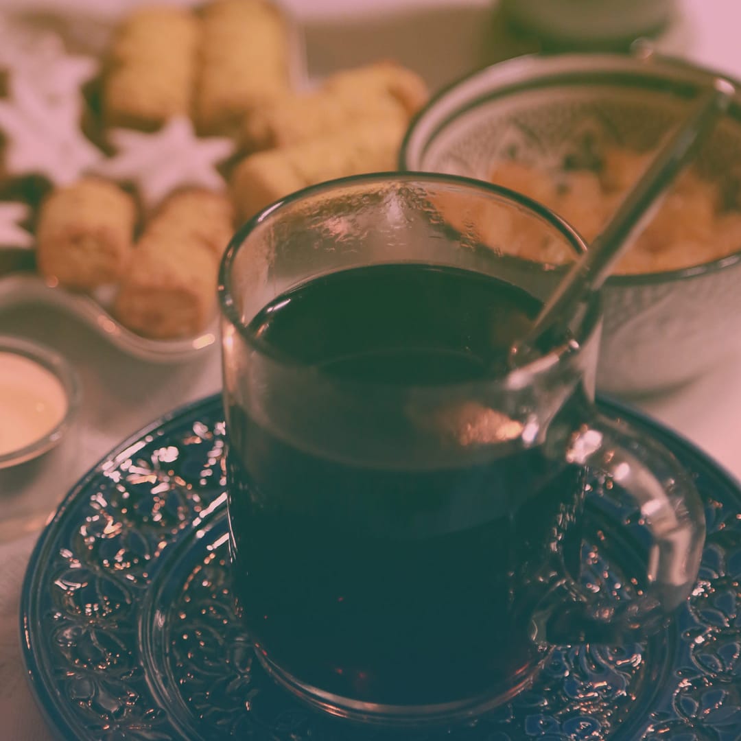 Swedish Glögg (Scandinavian Mulled Wine)